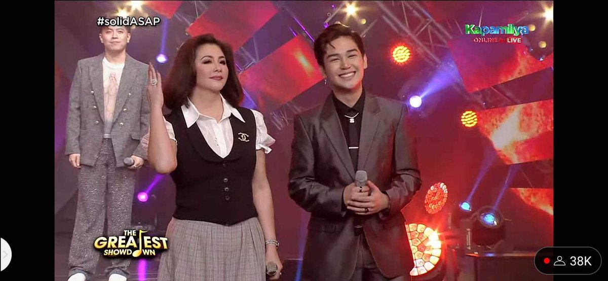 Cel_VCatindoy's tweet photo. BLAZING REIVEN ON ASAP
#ReivenUmali | @reiven_umali
#ASAPsummerCraze https://t.co/nqwZrNzm5R
