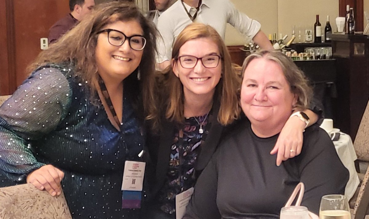 matrixville's tweet photo. Catching up with wonderful leaders at the CV banquet!! #APS2023 https://t.co/QmOgUTXsHl