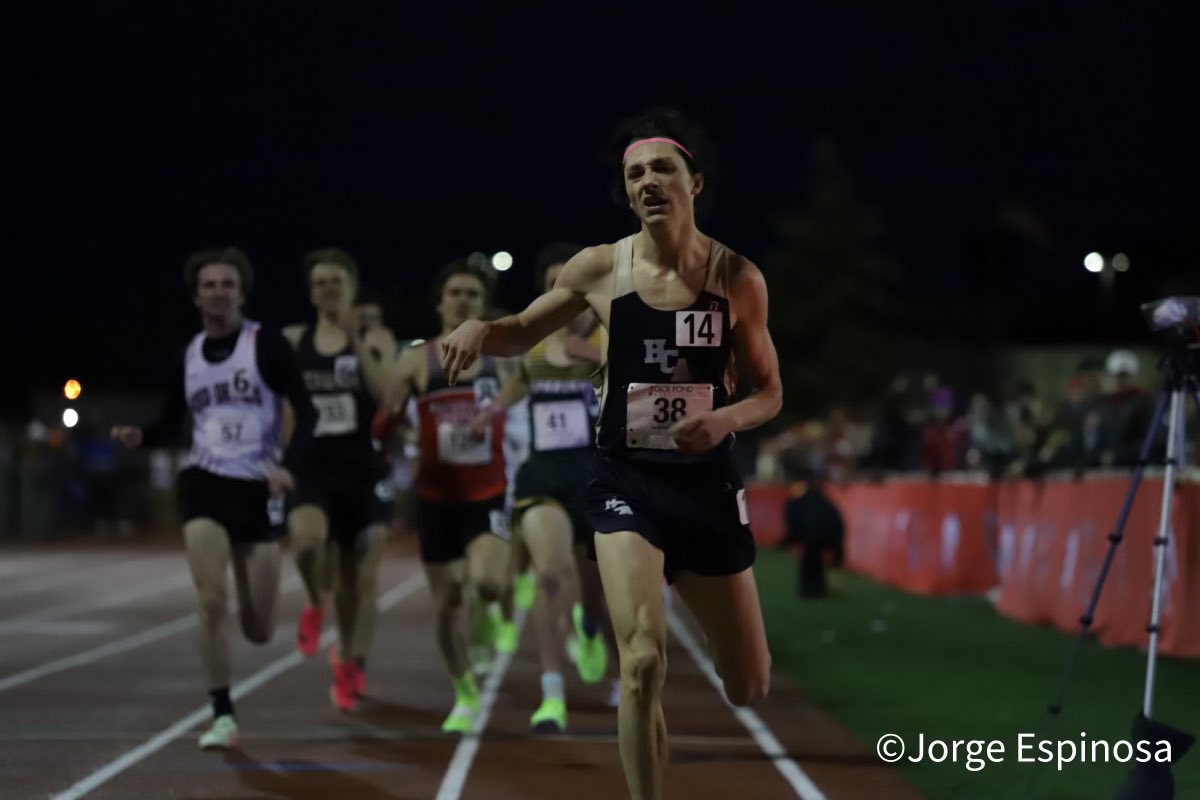 MSHeartland_'s tweet photo. Daniel Winkelman wins main event sec #3 800m in 1:54.57 #DNIP23 https://t.co/VYE8H39SGD