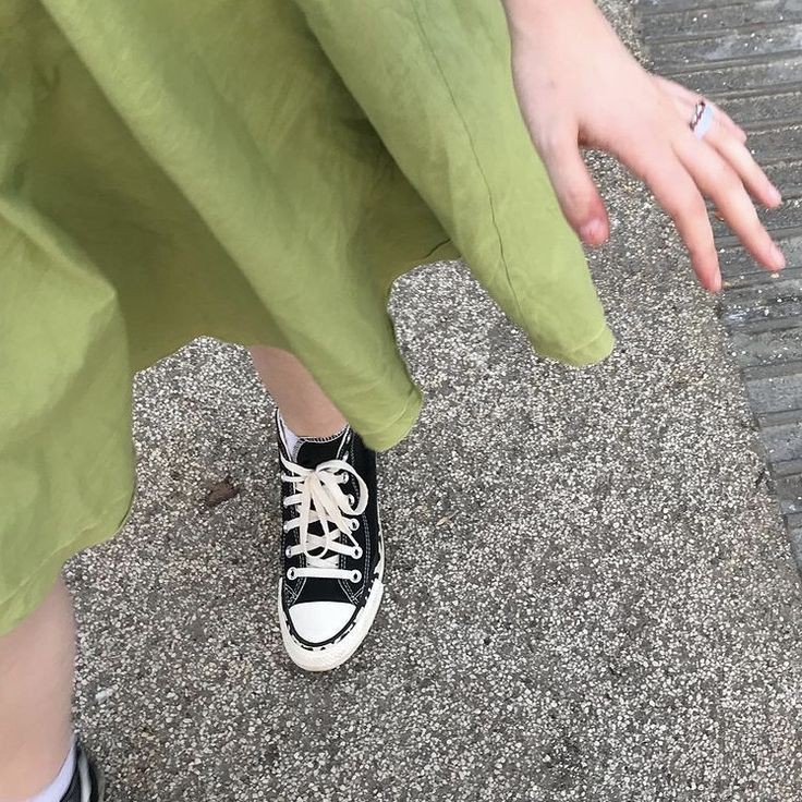 ㅤ
ㅤ
ㅤㅤㅤwe're going green for today 🌿 i have to run some errands for mr. toby (my cat) so yea take care today, folks!
ㅤ
ㅤ