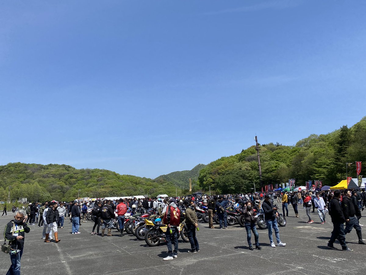 vigor1hamaduuun's tweet photo. 今日も元気にVIGOR☝️😆

兵庫県姫路市セントラルパークにて
ワンズアンドエムブース展示中😆

みんな遊びに来てねー😆

#VIGOR☝️
#ワンズアンドエム
#なるおっさんTV https://t.co/vphXaIA1s7