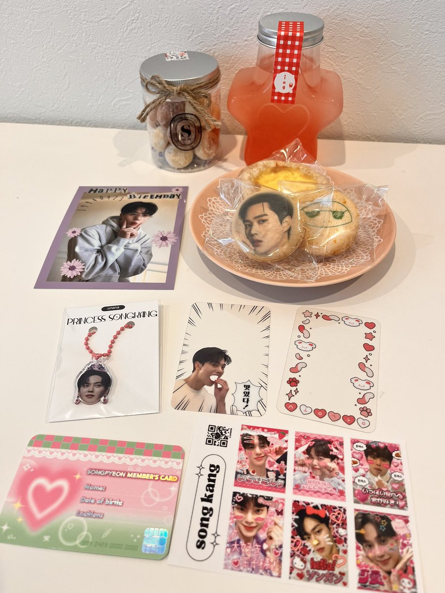 zakka_soup's tweet photo. Happy SONGKANG Day 🎉
@Ing_Cafe さんにて
イベントセット＆
@423_428 さんのカプホ❤️
全部可愛いです😍

#SongKangDay2023 
#ソンガン
#センイル  
#ing_cafe
#カプホ https://t.co/uEGd2QKGQ0