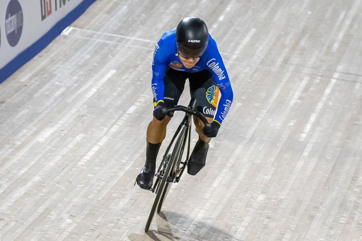 fedeciclismocol's tweet photo. 🥈PLATA

La ciclista colombiana Martha Bayona ganó la medalla de plata en la velocidad, en la Copa de Naciones UCI que se disputa en Milton, Canadá

📸 @TWCMilton https://t.co/dlbE6BBzbX