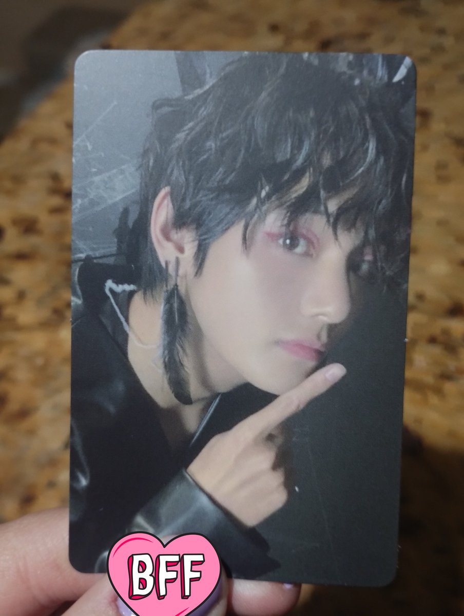 kmtaeverse's tweet photo. mais um feedback positivo para o meu amorzão @parkchmnie que me entregou esses tetes hj 🥺♥️ amiga obrigada por sempre receber, guardar e me entregar esses queridos com todo amor e cuidado do mundo 💕 https://t.co/I22NOKiuGz