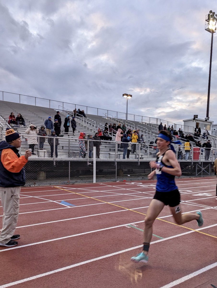 D_Eck33's tweet photo. Braden continues a strong week of running and shows out with a big time PR at Palatine Distance Night! https://t.co/jEUd6QGnpd