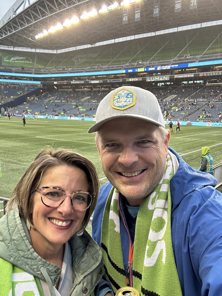 mjtwit's tweet photo. What happened to the sun??? #soundermatchday #Sounders https://t.co/VsTTo72y8r