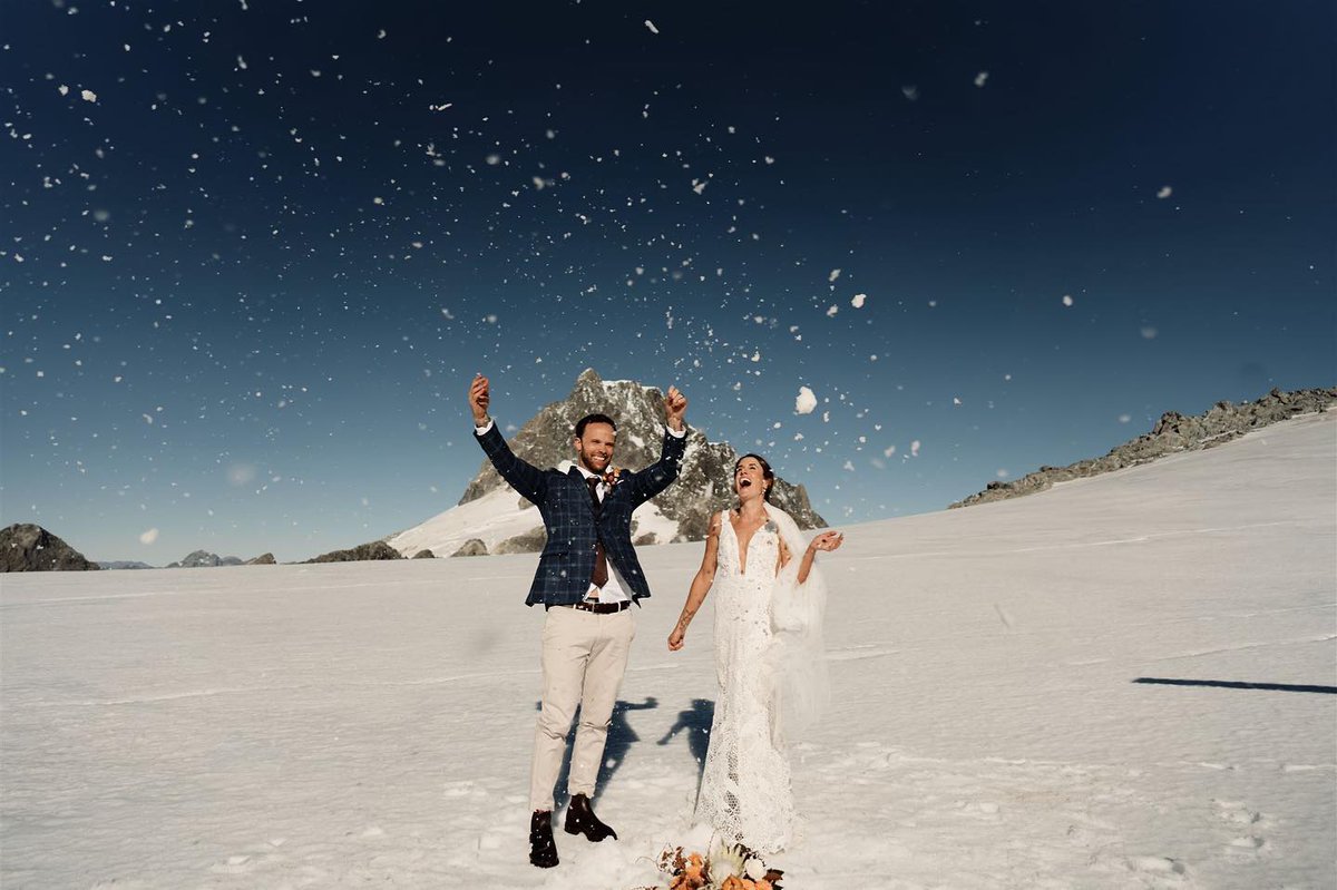 Ice ice baby 🧊 ❄️ ⛄️ 🏔️ 🚁 . 📌 Tutoko Glacier, Fiordland . #glacierwedding #elopement #queenstown #elopementwedding #heliwedding #helicopterwedding #mountainwrddjng #queenstownwedding #queenstownelooement #queenstownprewedding #nzprewedding… dlvr.it/Smwb1l