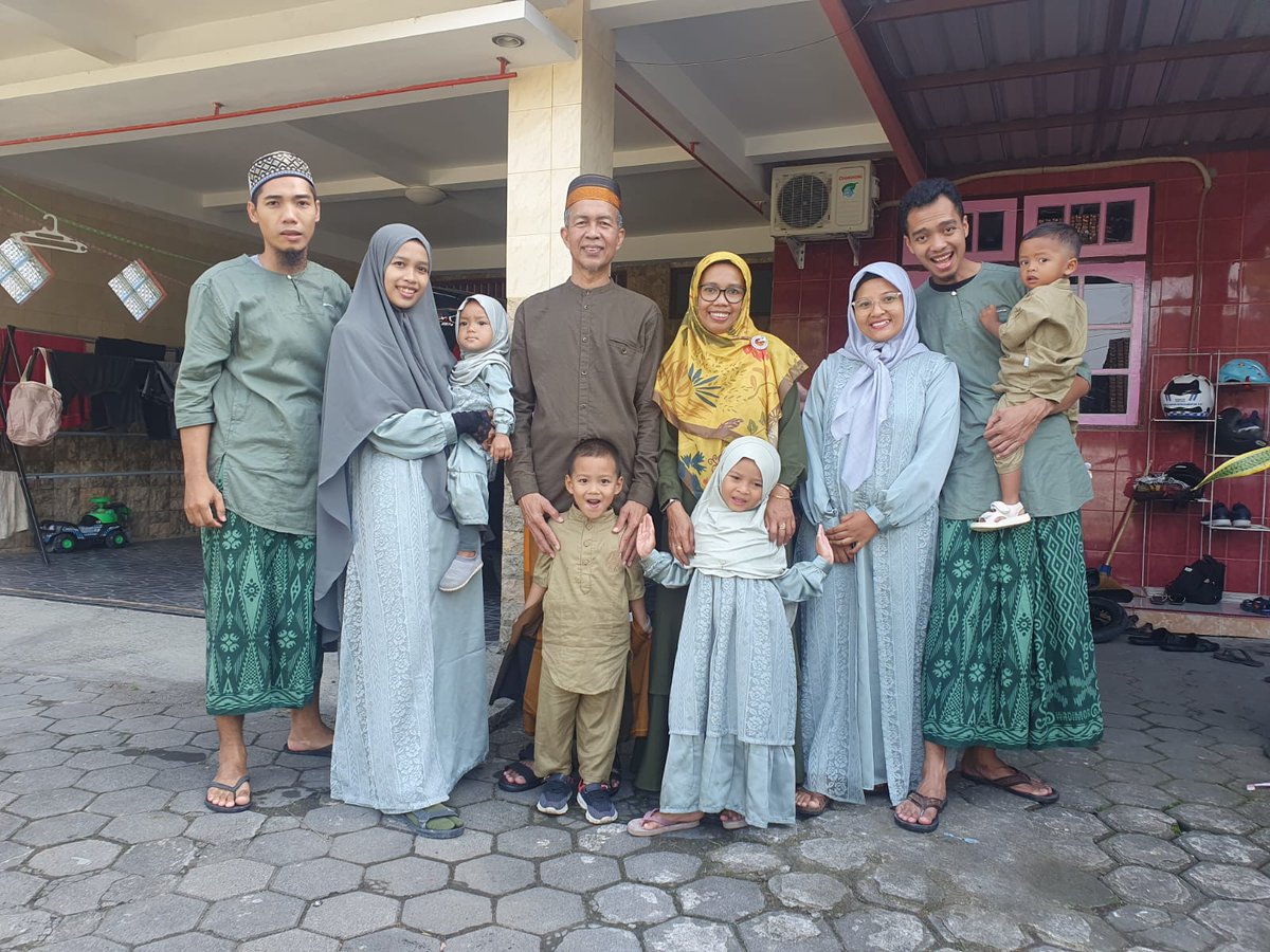 Formasi lengkap IdulFitri 1444H
Semoga bisa bertemu kembali dengan Ramdhan...
