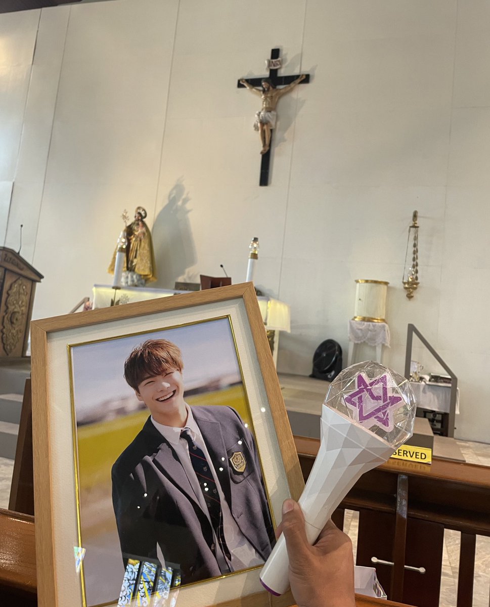 astrounitedph's tweet photo. We are already inside…
You may go inside and sit on the right side. 

Hugs for everyone..
Lets pray for bin’s soul https://t.co/B02Tq21lR8