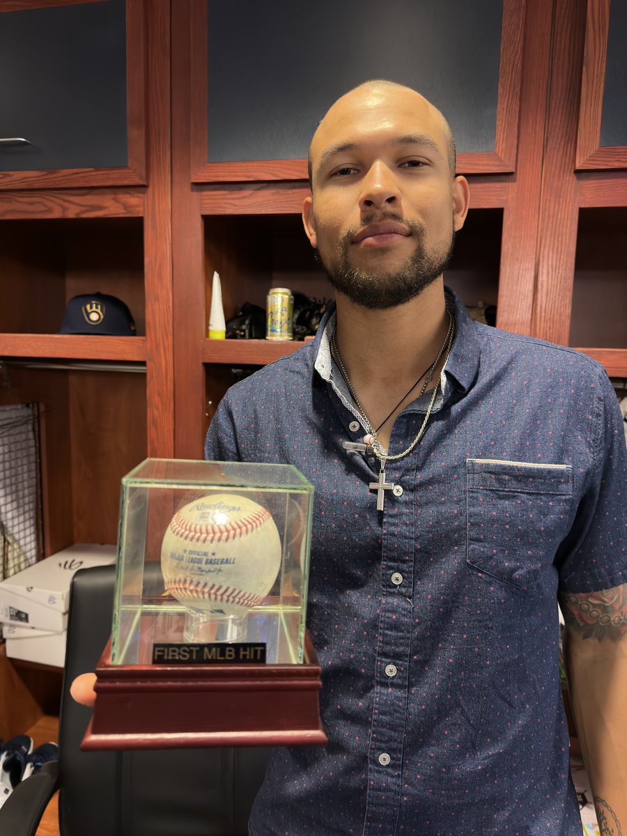 Brewers's tweet photo. Blake Perkins with his first Major League hit ball secured!

#ThisIsMyCrew https://t.co/GW0pPgVrdC