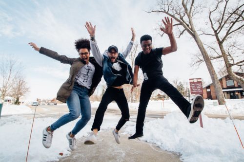 FluentU's tweet photo. 8 Ways to Make Language-learning Friends and Learn Together https://t.co/cKhHXtqLuf #languagelearning https://t.co/GVZAk5Xxxt