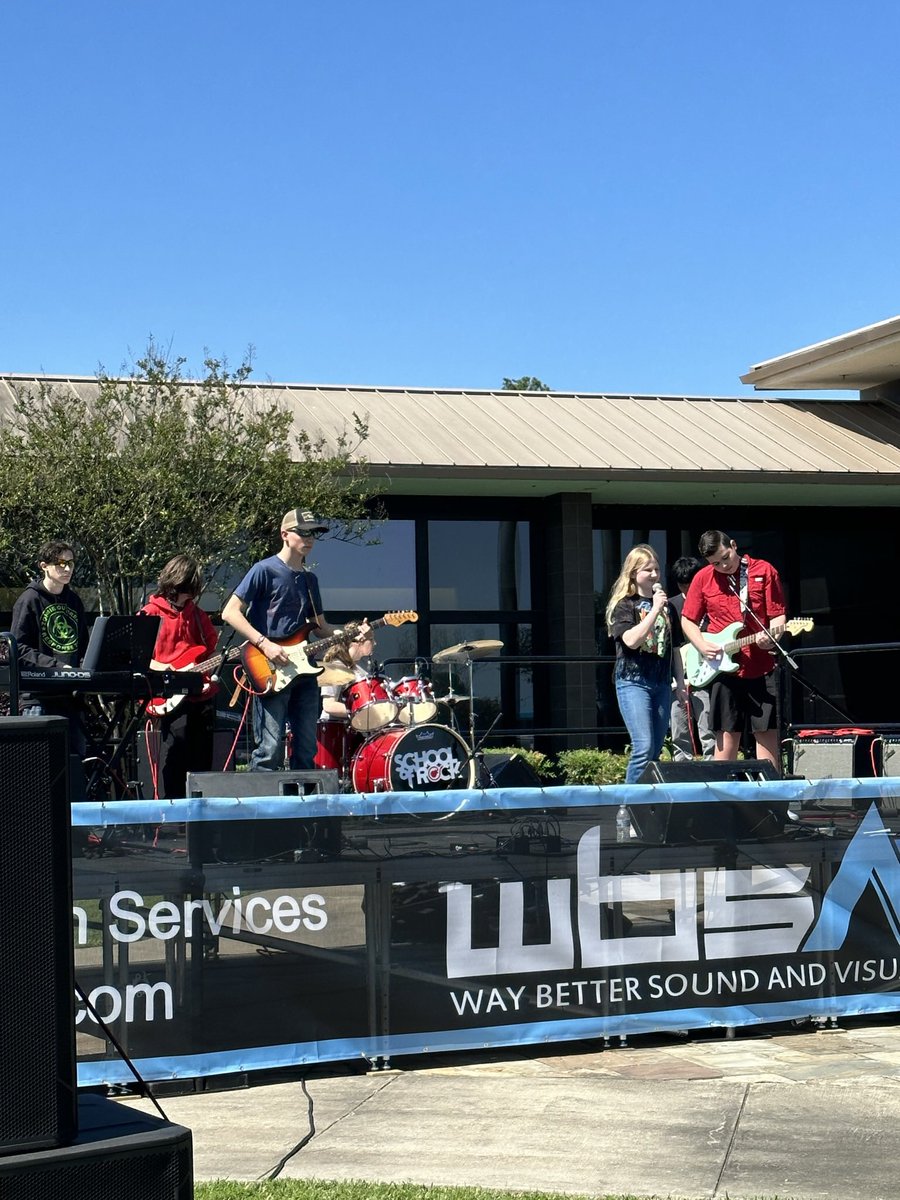 KamVandy's tweet photo. Played a little live music today https://t.co/SaDlDqYGlC