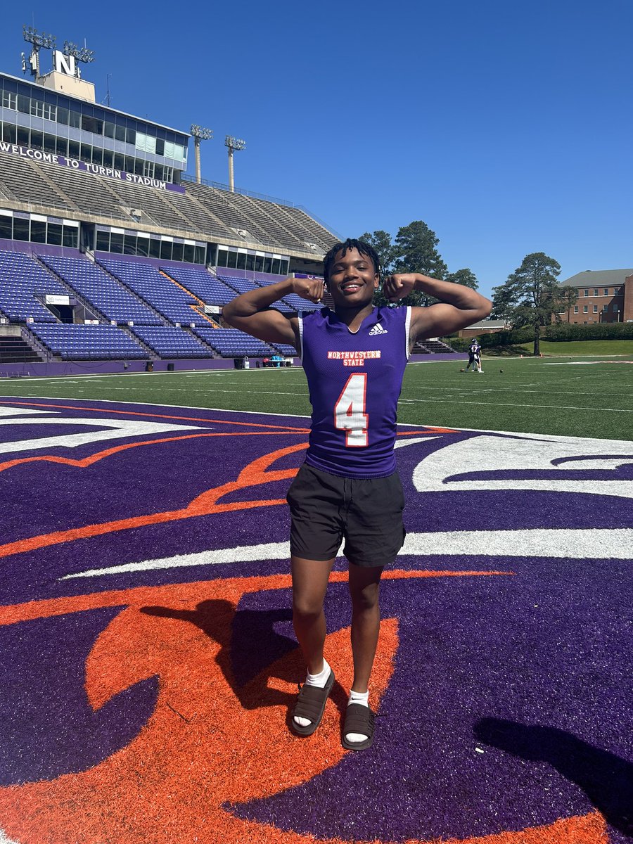 Had an amazing visit NSU Junior Day <a href="/CoachKirby25/">KIRBY</a> <a href="/CoachBradLaird/">Brad Laird</a> @NSUCoachBlair <a href="/recruitshreve/">Captain Shreve Football Recruits</a>