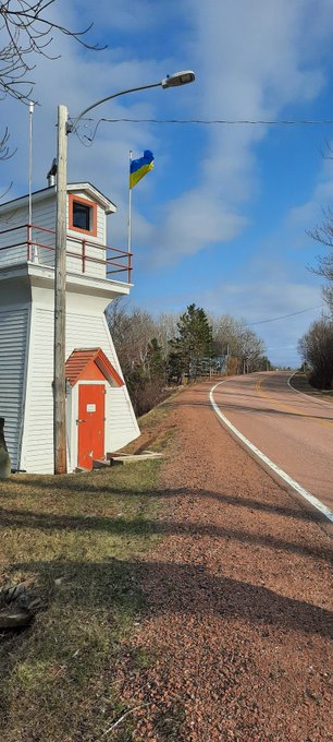 Cute lil' lighthouse near Wallace, NS 🛟  ft. my peach 🍑🤭  ps isnt the red road cool ?? . . . &bull; booty<a href="/tag/tittytuesday"class="tags"><span>#tittytuesday</span></a>