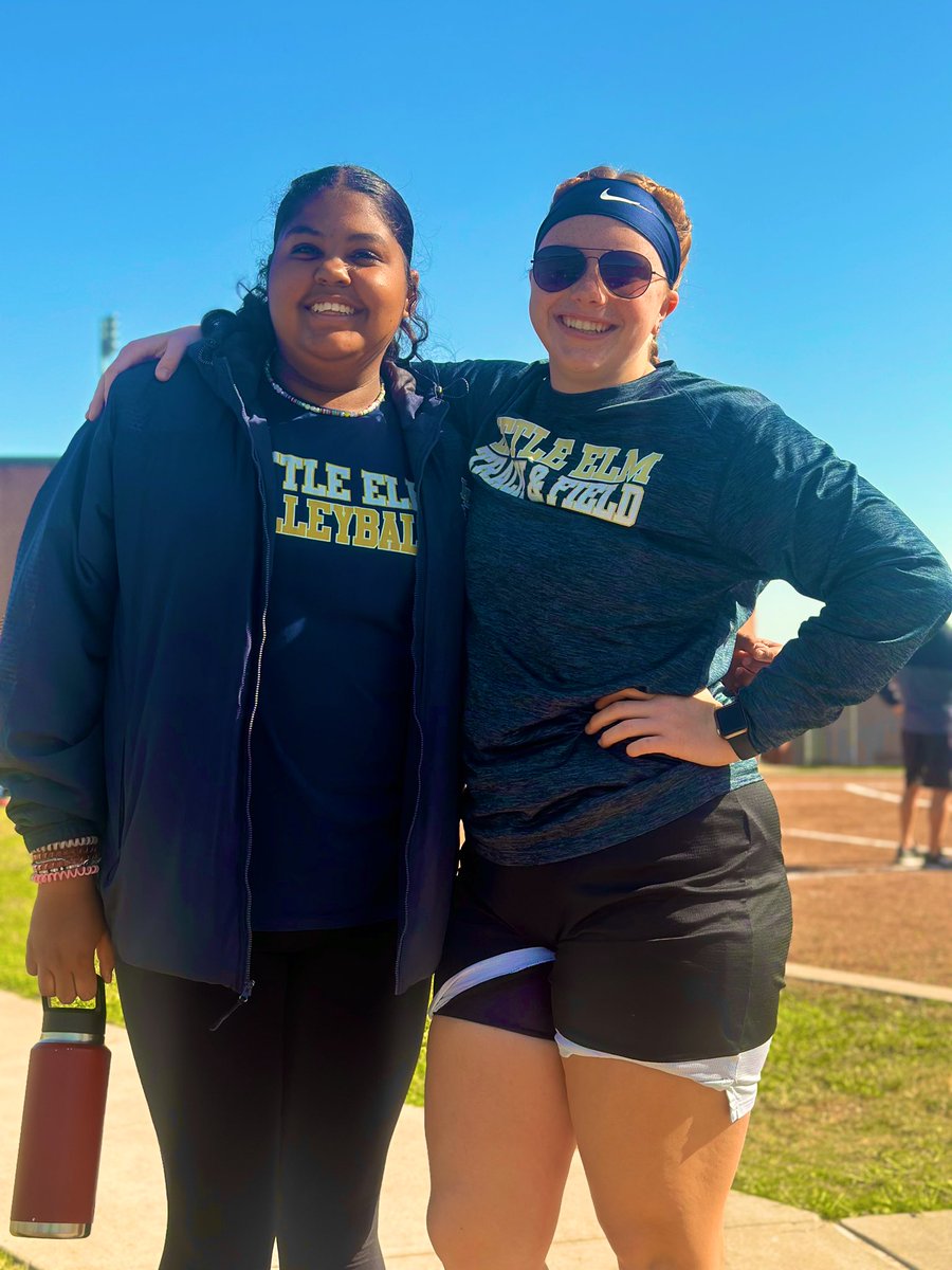 Shout out to all of our Area Track qualifiers!
We had an LEHS Girls Long Jump School Record BROKEN by Kaylah Pearson with a jump of 18’7”!
Avery Brown placed 3rd in the meet and QUALIFIED for Regionals in Discus with a PR Distance of 120’6”!🥉
So proud of all of our Lobos!🐺💙💛
