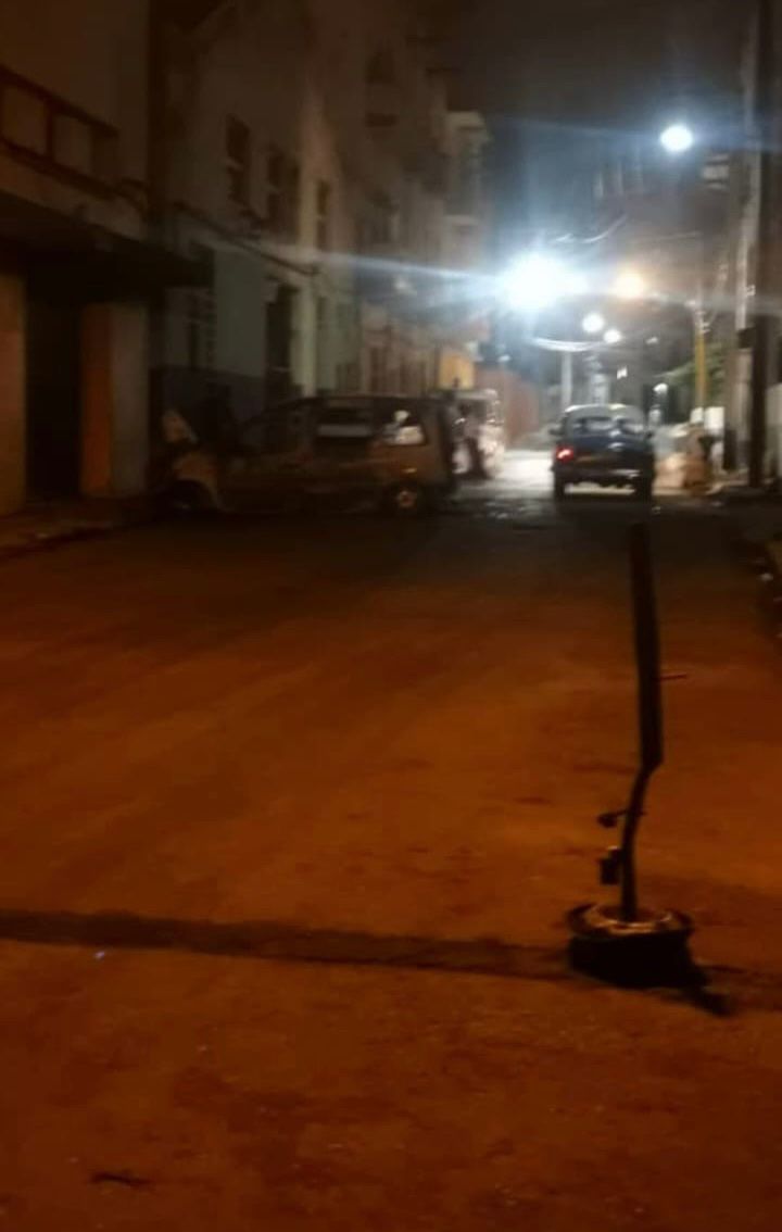 El carro que exploto en Humbolt entre Hospital y 25.#CubaEstadoFallido