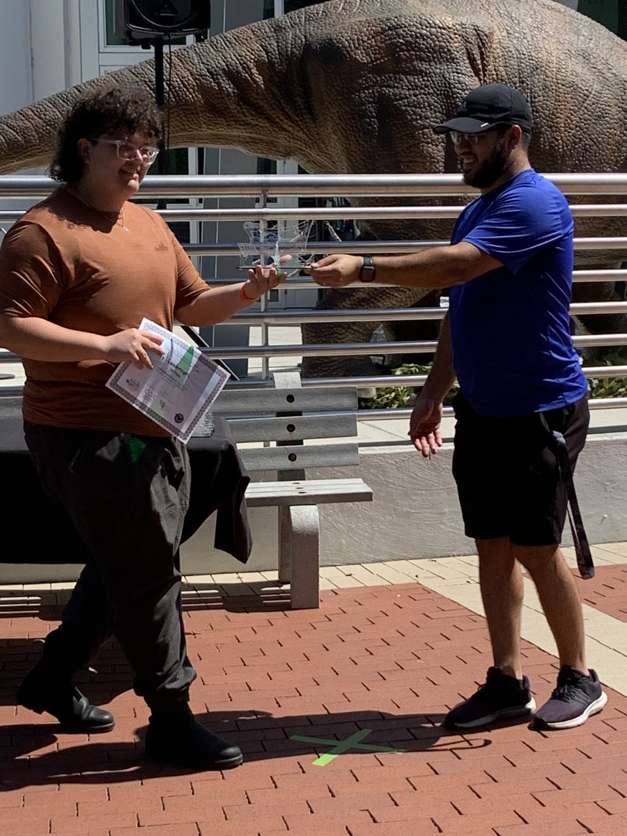 TheScienceGiant's tweet photo. 🥇🥤Congratulations to @ADHUS_FAUHS senior
Charlie Landstrom on 1st place in the "Clean It" challenge at @CoxSci 2023 #EngineerIt competition to yield the cleanest water (lowest turbidity) to filter pre-mixed dirty water using a 2 liter bottle and different types of filter media. https://t.co/ojydU6mdR0