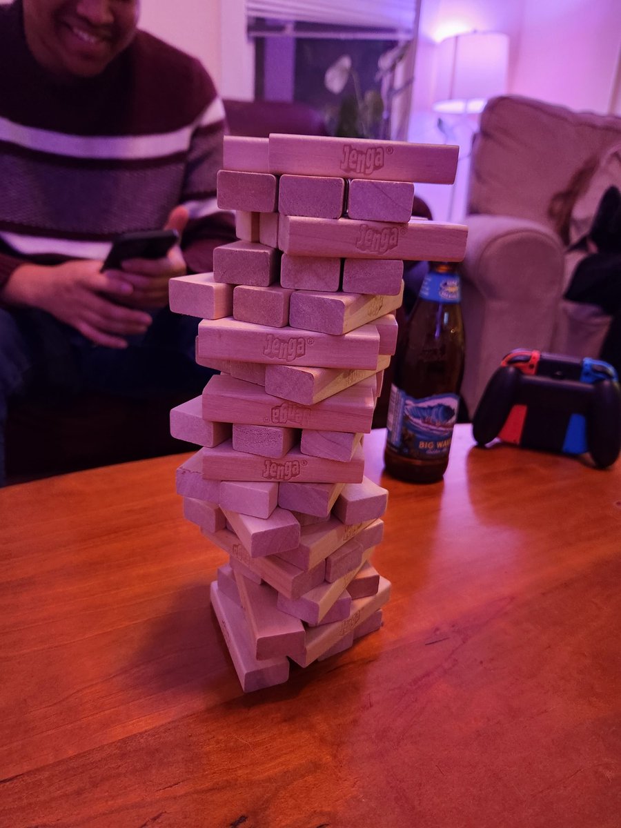SnowfurEthan's tweet photo. Jenga time with @Barleythecato &amp; @Arlo_Arcana

@WoofWisc https://t.co/CLGjKbfHZE