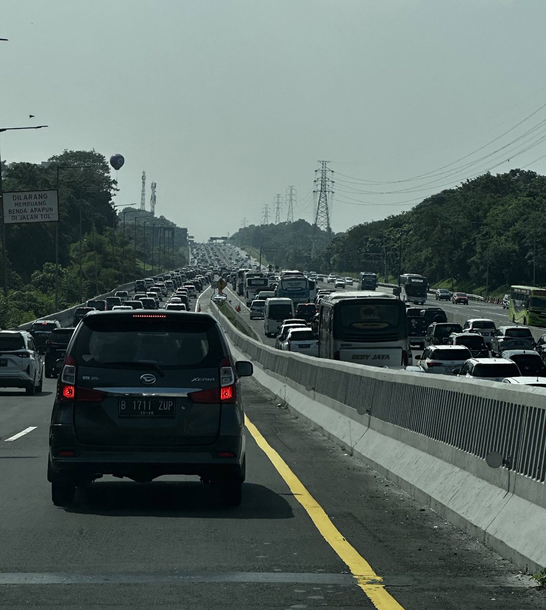 KM 48 Jakarta-Cikampek
09.31

<a href="/RadioElshinta/">Radio Elshinta</a> <a href="/TMCPoldaMetro/">TMC Polda Metro Jaya</a>