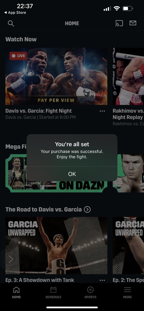 ThirdLanePrez's tweet photo. @DAZNBoxing made me purchase this Davis / Garcia fight 2x and still can't see the fight,  I will never order a PPV from you guys again!! https://t.co/3hjTGoIdQU