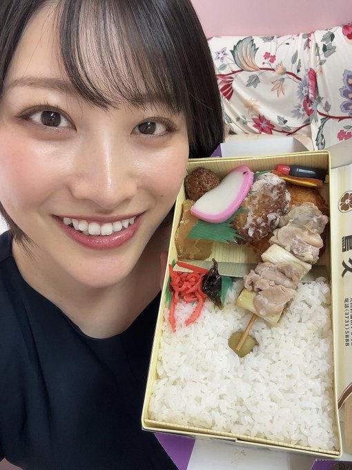 たくさん食べても翌朝になればおなか空く&hellip;🤣  自分では買うか悩むものもプレゼントしていただいたり,一生モノになり得るような素敵なアイテムをいただいたり&hellip;昔からいままでずっと有難く思っています。  会えなくてもAV購入してYouTube高評価付けてくれたり宣伝してくれてる方&hellip;ありがとう🥹💖