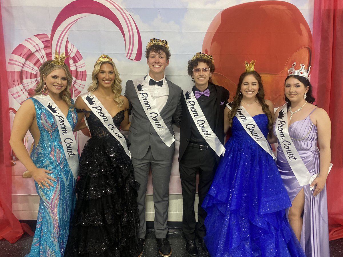 cabotsd's tweet photo. @CabotHigh Prom 2023 is underway! What a fantastic night! #promroyalty #asweetescape https://t.co/eYOJRqirz3