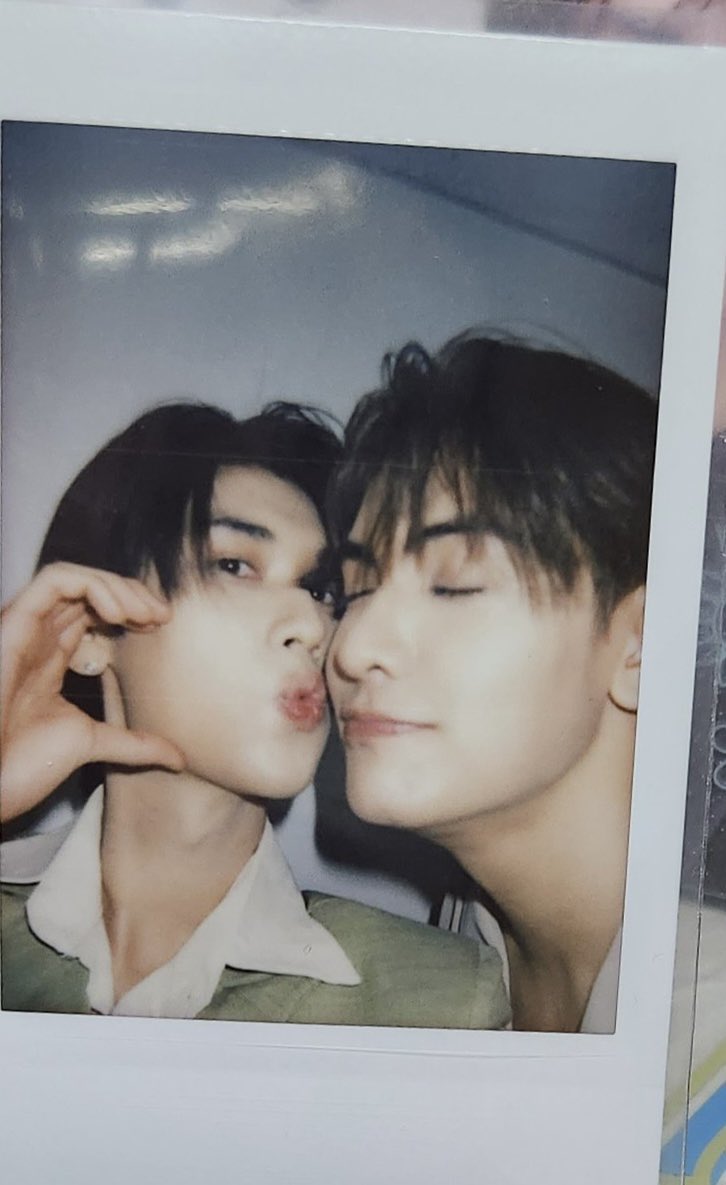 jaodoongjunk's tweet photo. มันเกิดอะไรขึ้นกับหัวใจคะ 😭🤍

#จุงอาเชน #dunknatachai #จุงดัง 
@ChenRcj @dunknatachai https://t.co/c5GMxFRho2