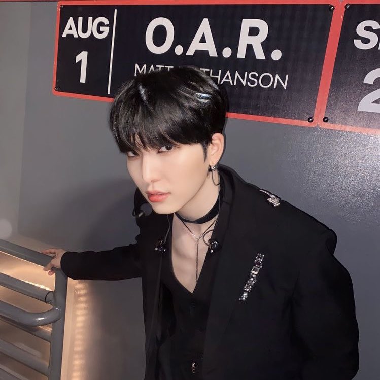 wonrrrano's tweet image. “put four of your biases from different kpop groups &amp;amp; let your moots tell you what it says about you” 

TELL ME 🤓🤓