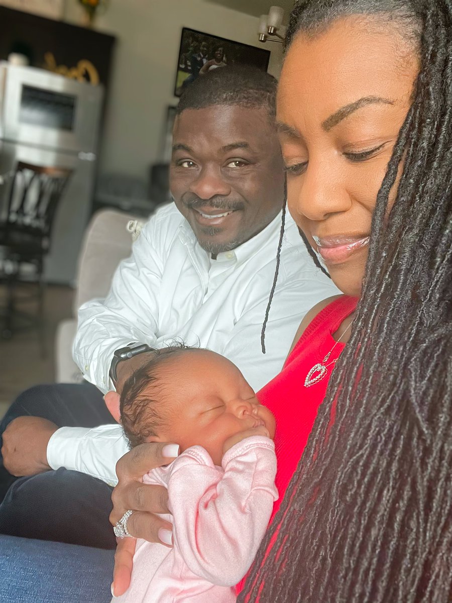 DrRenaDouse's tweet photo. My amazing husband and I spent quality time with our children, Douse's 2.0, and our adorable granddaughter who brought a whole new level of happiness to our lives. Being a grandparent is truly an indescribable feeling - it's as if our hearts have doubled in size!👵👴💕 https://t.co/iuYwz6Ifuh