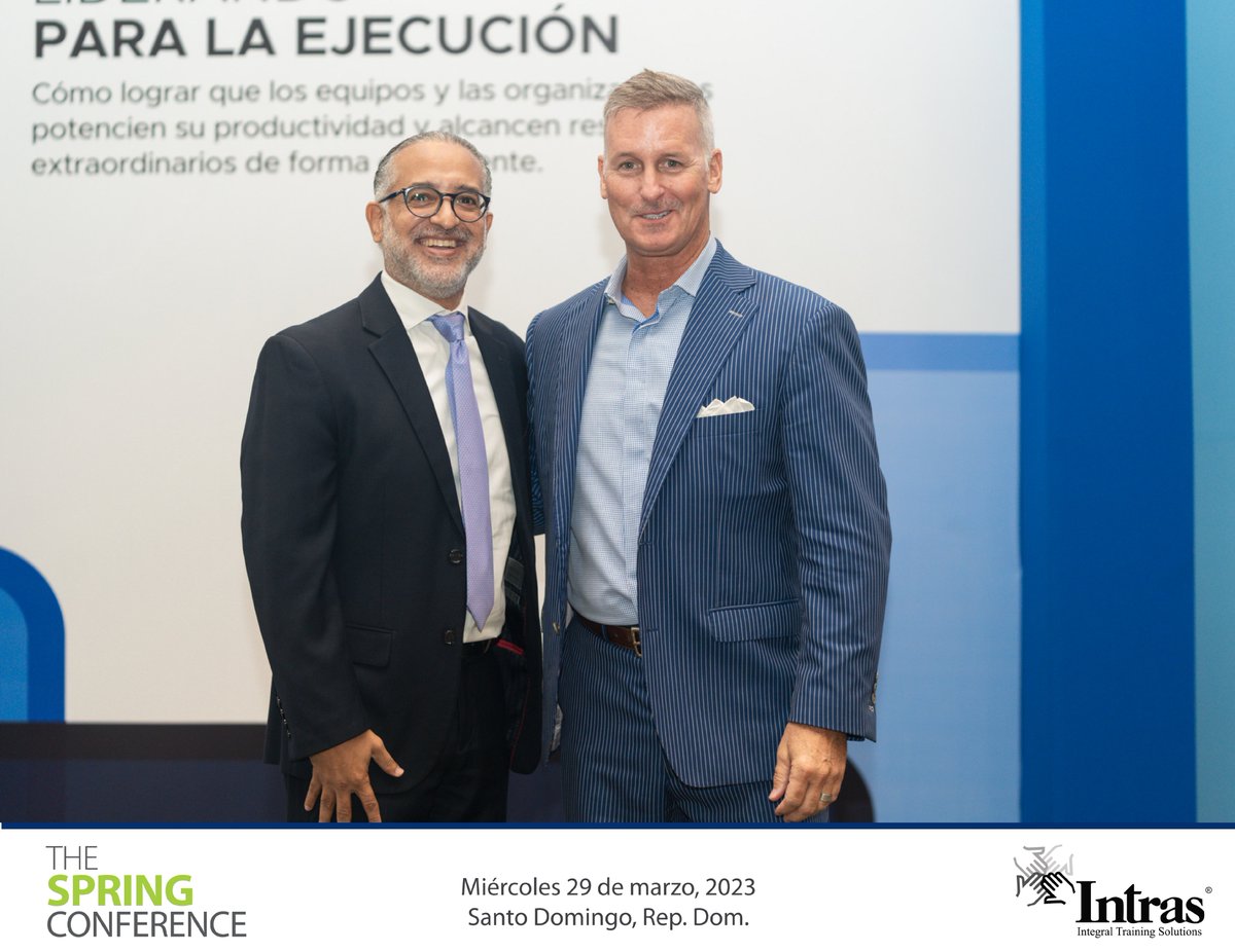 OttoJustoK's tweet photo. Compartiendo alimento para el conocimiento. Como siempre nos tienen acostumbrado el equipo de @INTRAS en su #thespringconference : "Liderando para la ejecución", de la mano de @brianpmoran 
"Los conceptos no se ejecutan". https://t.co/RbA6F3KyVc