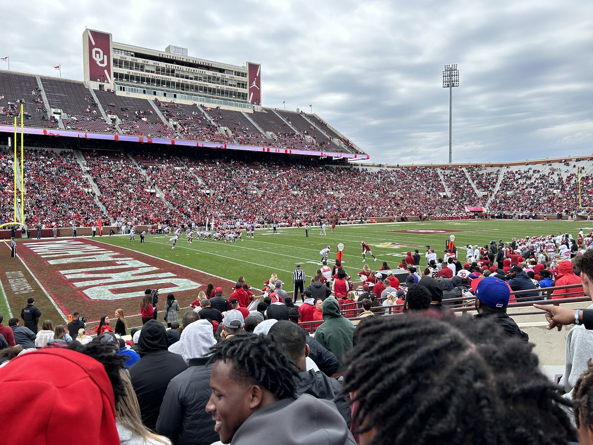 Had a great time at <a href="/OU_Football/">Oklahoma Football</a> Spring Game! Huge thank you to <a href="/CoachVenables/">Brent Venables</a> <a href="/MiguelChavis65/">Coach Miguel Chavis</a> <a href="/JayValai/">Coach Valai</a> for the opportunity and the amazing experience.