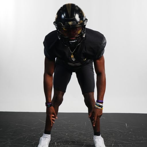 DuranGuilford's tweet photo. Definitely had great time at UCF last Friday during the spring game⚔️🏝️had a great time loved the environment#CHARGE ON⚔️@UCF_CoachMoore @UCFKnights @CoachMosah @mdiesel321 @Cocoa_Schneider https://t.co/t5b1Gb89mg