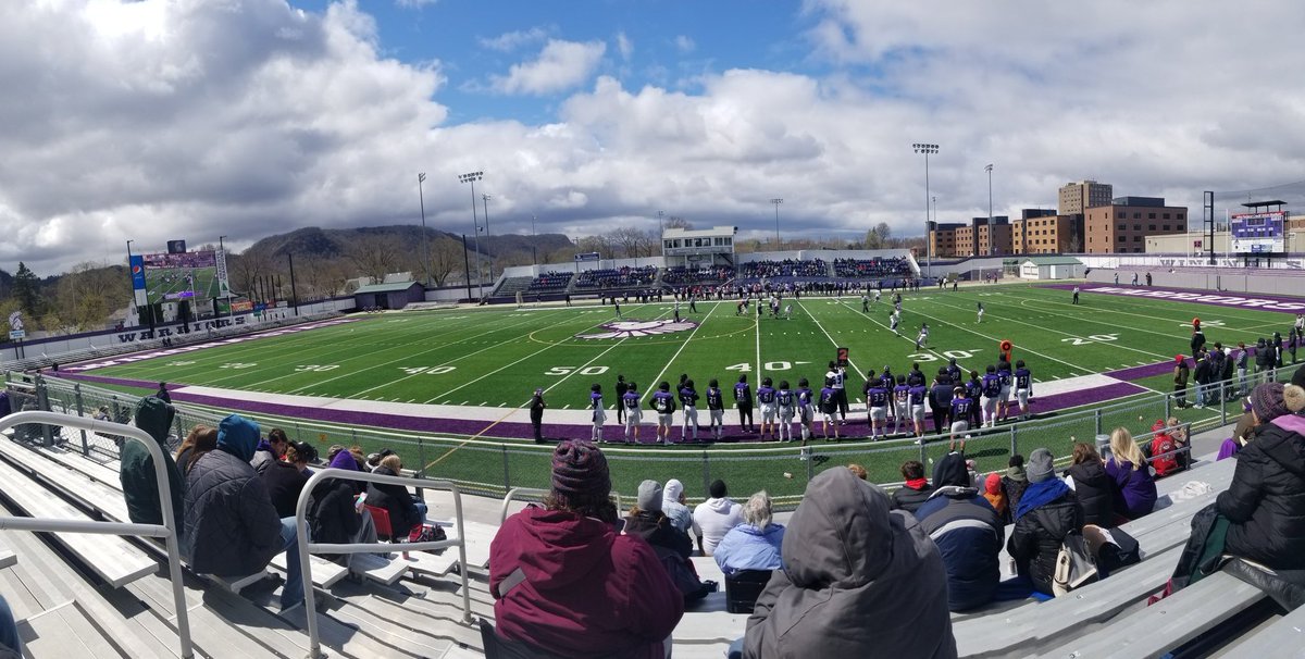 AnneBrgs608's tweet photo. Spring game - check! ✔ Looking forward to this view of @WinonaState_FB for the next few years!! 💜 https://t.co/kpGEn5o7sA