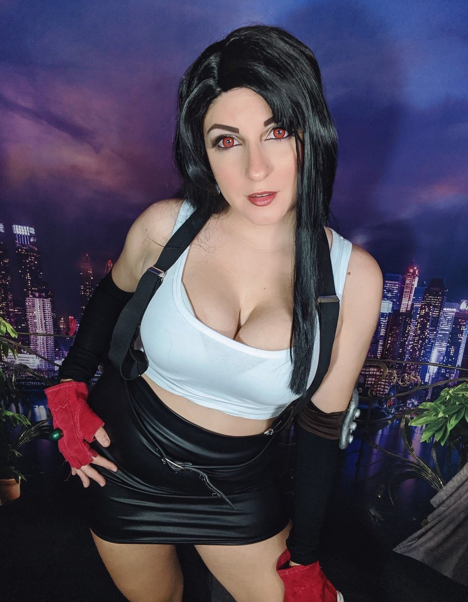 I miss cosplaying Tifa 🖤 She will always be a top waifu of mine!

🌟 Onlyfans.com/hikaricosplay 🌟

#tifalockhart #tifa #tifalockhartcosplay #tifacosplay #finalfantasy7