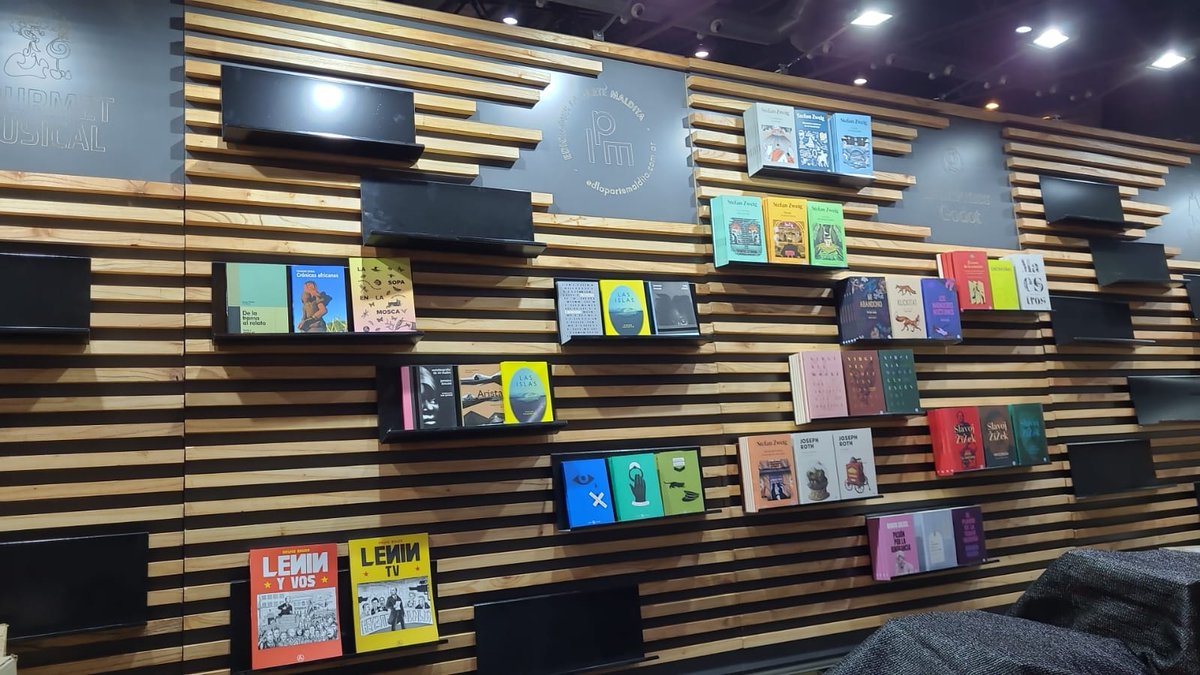 lapartemaldita's tweet photo. Ya va tomando forma y luces... esta semana comienza la Feria del Libro 2023.
Stand 1820, Pabellón Amarillo, La Rural https://t.co/fhoWLddT17
