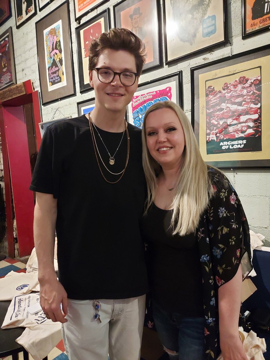 bethvance's tweet image. "This is us." @KevinOGarrett 
#meetyourheroes #iwasonlyslightlyawkward