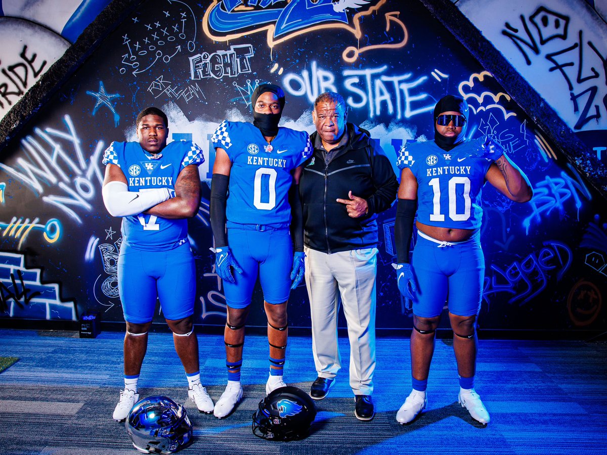 Phillipsainss's tweet photo. Great visit at The University of Kentucky 💙#BBN thank you to @vincemarrow , and @cjconrad1 💙💙 can’t wait to come back 😁 https://t.co/HND4SxaRyX