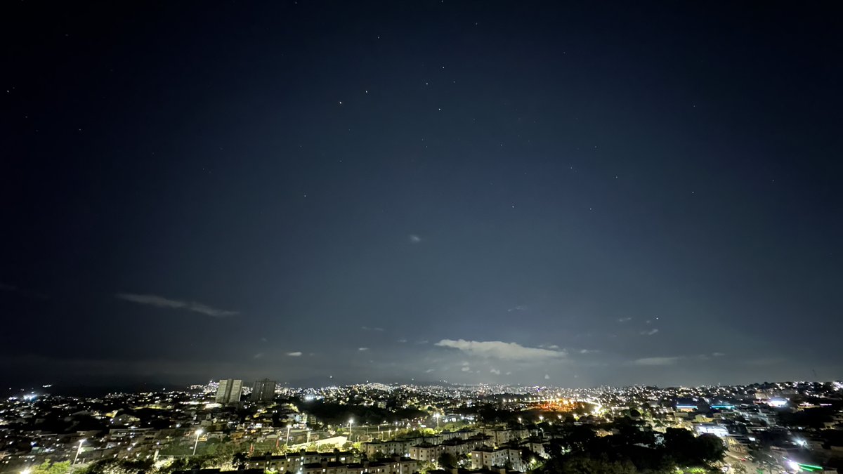 A imagem do Cruzeiro resplandece sobre BH! 
       ☆
☆           ☆
        ☆

     ☆