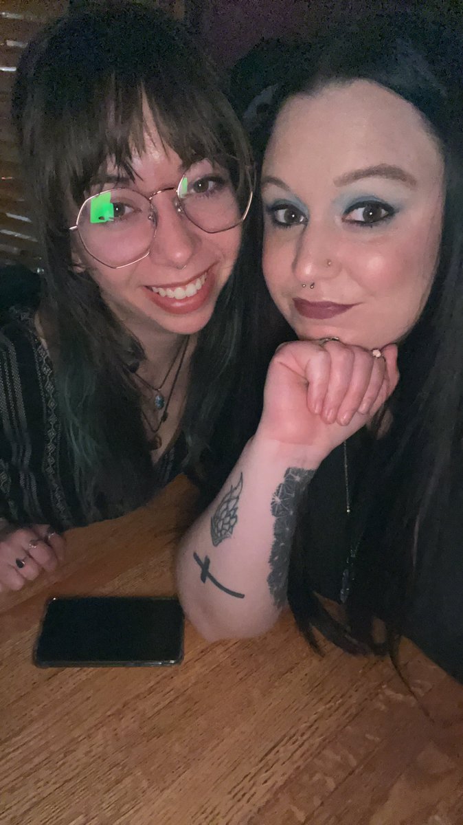 laynafacee's tweet photo. #witchybitches https://t.co/qxhF9Vw5H1