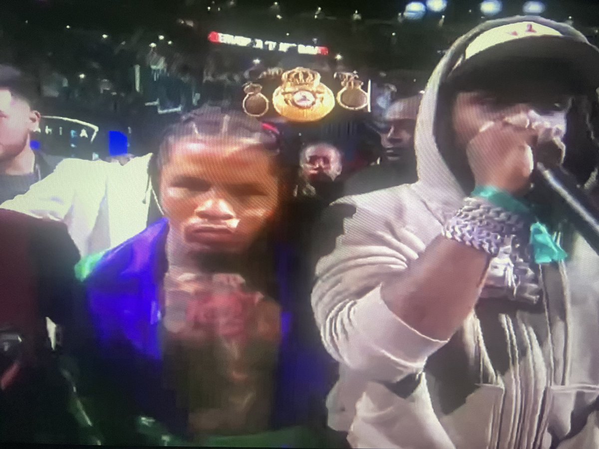 GERVONTA DAVIS COMING OUT TO LOVE SOSA SUNG BY CHIEF KEEF LIVE?? OH YEAH END THE FIGHT ITS OVER.