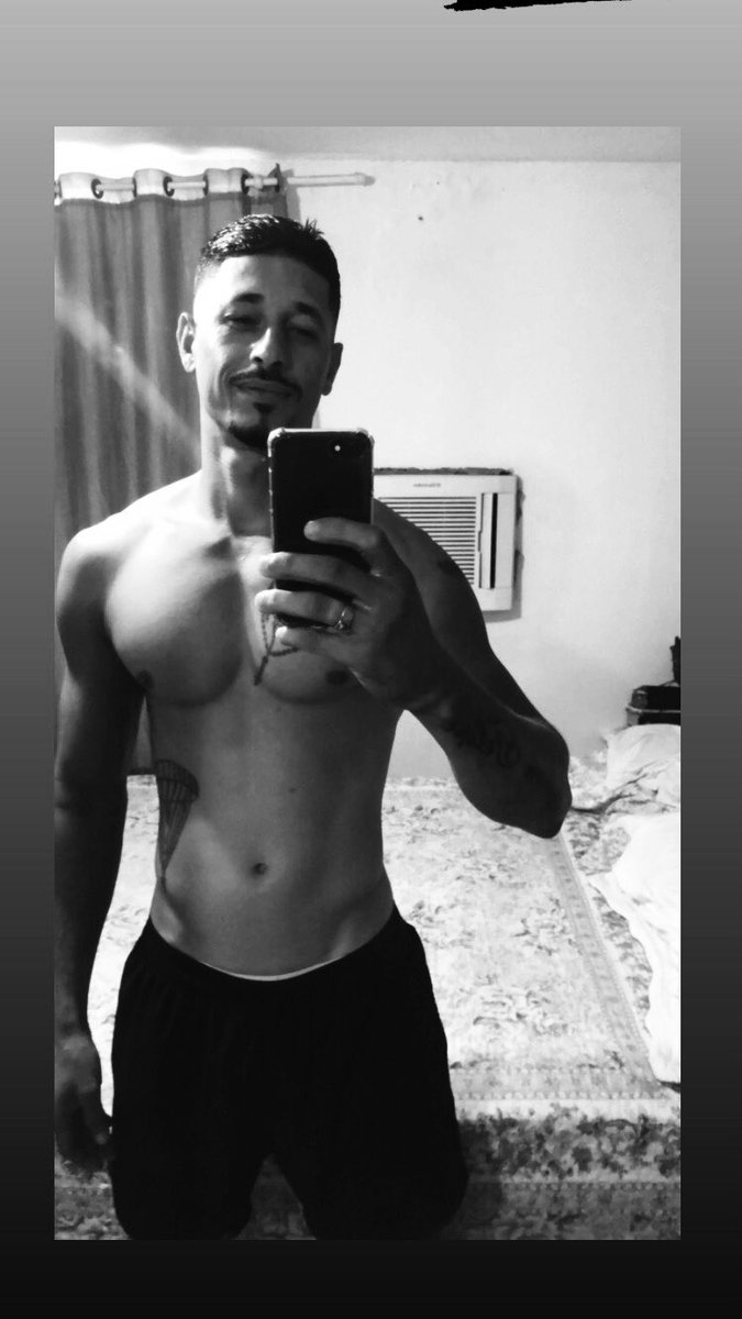 Gratidão a Deus por + uma primavera 🙏🏼
39 anos de muitos erros , acertos e principalmente aprendizado 👊🏻