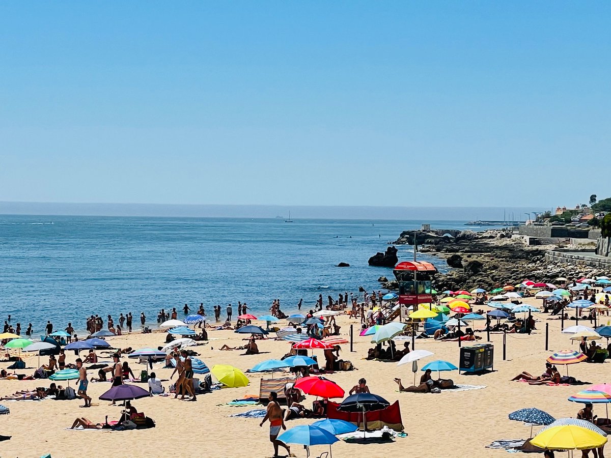 ポルトガルで2年暮らしてみた結果

・すぐ海にアクセスできる
・英語が7割通用する便利
・とにかく人が優しい
・ご飯が美味しい
・コーヒー1.2€
・ワイン1本2€~
・移住者10年国外所得非課税
・子供は学費医療公共交通機関無料
・温暖な気候
・実は水道水が軟水

旅行してハマったら試住してみて