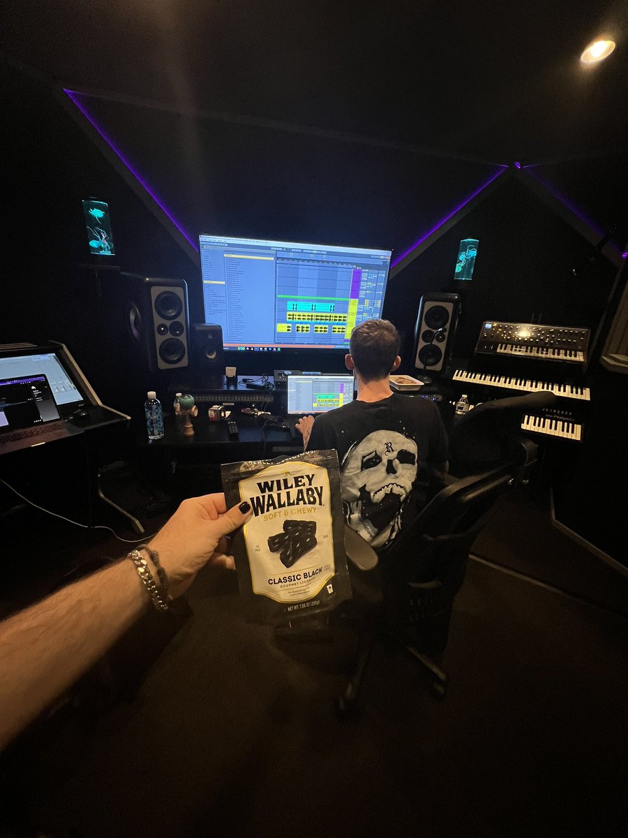 🦣 WOOLI 🦣 tweet media