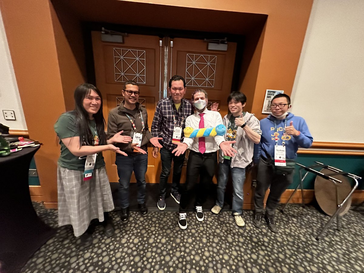 pyladies's tweet photo. Ee showing off their amazing Py-Chan and Thon-kun armrest, the official mascot of #Python Engineer Development of Association of Japan with @pyconapac organizers! #PyLadiesAuction @pycon #PyCon2023 https://t.co/I5jIXKhVeu