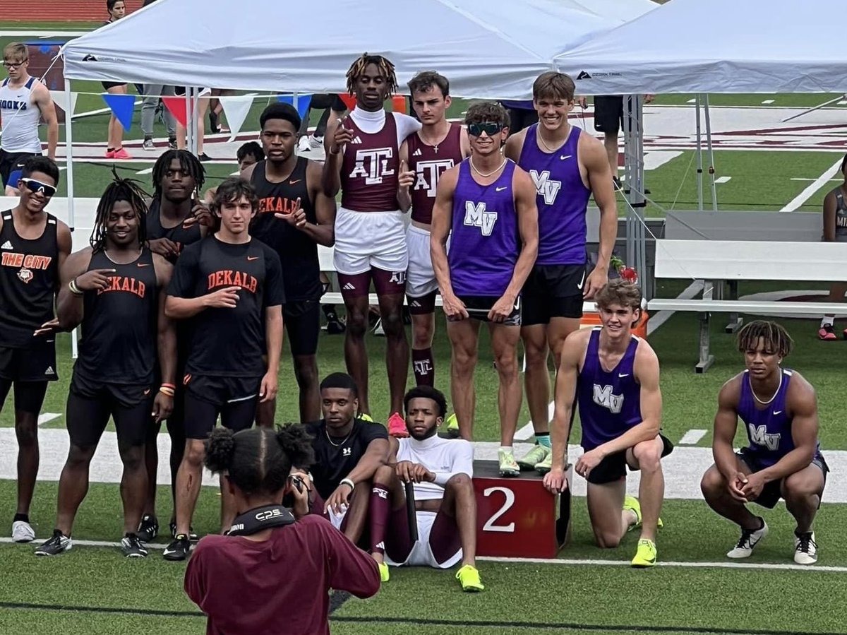 ShaneRoethle's tweet photo. The MV 4x100 team broke their school record again with 42.03 while finishing 🥈 to the defending 3A state champ Jackrabbits in the Area Finals. Next up👉🏼Regionals
@KaleRoethle20 @hadenmm14 @makenzie_mcgill @GavinRainey8 @Coach_CGeorge @KellanCarrell @TTFCA @TXMileSplit @uiltexas https://t.co/2QF5xXkfG1
