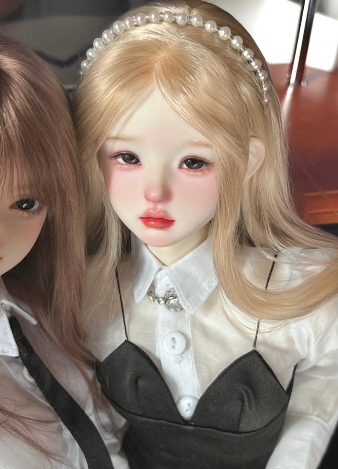 ShugaFairy2019's tweet photo. 그녀는 너무 부드러워서 웨이멍멍에게 여자애 머리의 3분의 1을 떼어줬어요. 가격은 59달러밖에 안 해요. 예매를 시작했어요. 금형은 이미 준비됐어요. 5-7일 안에 발송할 거예요. 찾으러 오세요. W https://t.co/cOQpHrXB3t