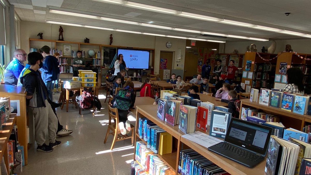 RoboticsJay's tweet photo. A few weeks ago, we hosted workshops at Myers Corners Elementary School to introduce students to Spike Prime! During the workshops, students had the opportunity to build and code various projects with the help of Robotics Club members. https://t.co/BC3o1YLxbI