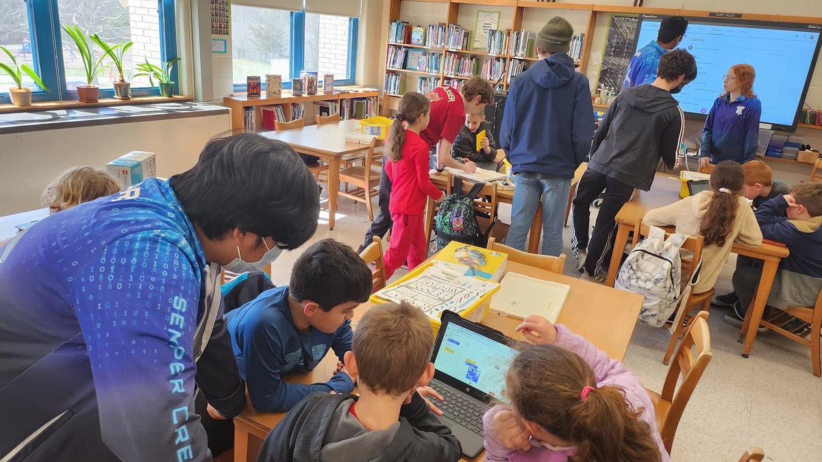 RoboticsJay's tweet photo. We were so glad that students were able to gain hands-on experience and learn some aspects of the basics of coding. We hope to continue to do events like this in the future and foster more interest and excitement for STEM education! @WCSDEmpowers https://t.co/jZkfAI9U9B