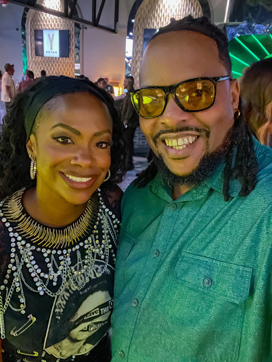 RJAtkins's tweet photo. So, I got to work directly alongside @Kandi Burruss of XScape and "Real Housewives of Atlanta."
An amazing experience on set it was...😊😊😊
.
.
.
.
.
#CastMe #iAct #iTeach #CombatVeteran #ArmyStrong #IAmAnActor #entrepreneur #actorlife #teacherlife #film #characteractor #livingthedream #goalgetter #ALaCarteS2 #art #instagood #photooftheday #lifeisgood #swag #love #blessed #winning #bestoftheday #instadaily #igers #followme #atlantaactor #TexasNative #SAGAFTRA #RJAtkins 🎥🎞🎬⭐️