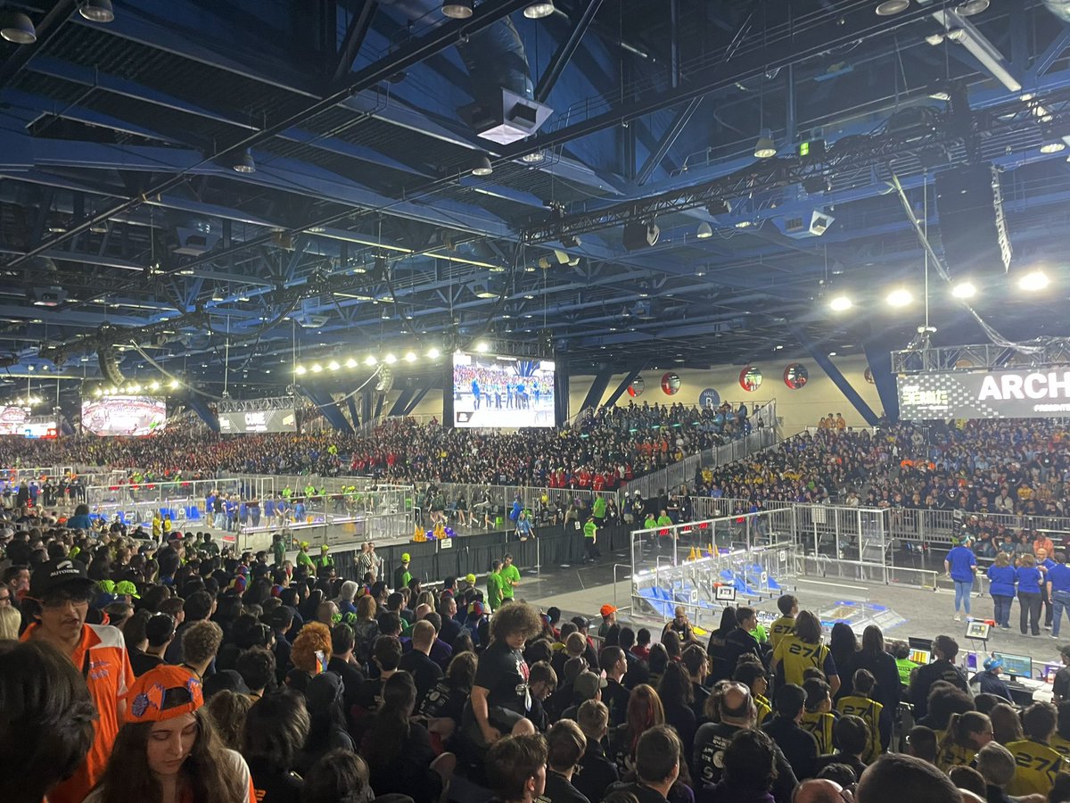 Lightning Robotics FRC862 tweet media